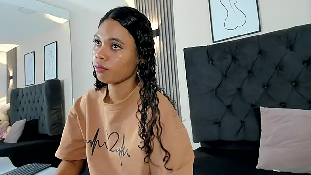 Snapshot of GysellHanson chatting on November 9, 2025, 12:36 pm GysellHanson online show from November 9, 2025, 12:36 pm