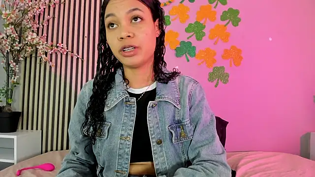 GysellHanson online show from March 21, 2026, 11:59 am