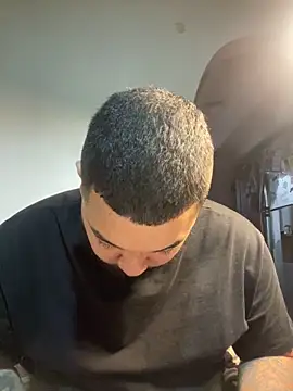 El Titan1998 online show from March 31, 2026, 10:32 pm