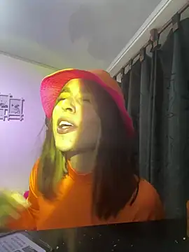 Snapshot of BlueStoneX chatting on January 5, 2025, 4:36 am BlueStoneX online show from January 5, 2025, 4:36 am