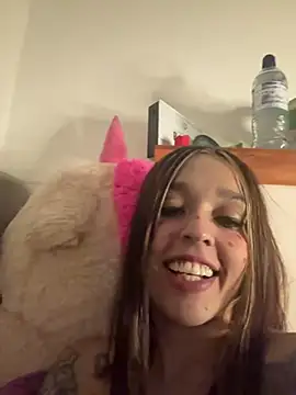 Snapshot of BlueStoneX chatting on January 7, 2025, 7:31 am BlueStoneX online show from January 7, 2025, 7:31 am