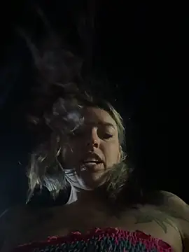 Snapshot of BlueStoneX chatting on March 21, 2025, 4:06 am BlueStoneX online show from March 21, 2025, 4:06 am