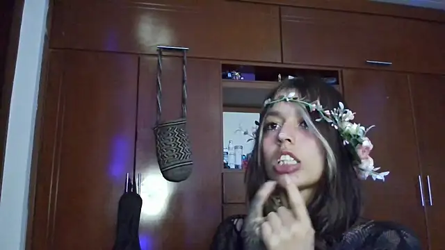 Snapshot of BlueStoneX chatting on October 1, 2025, 6:41 am BlueStoneX online show from October 1, 2025, 6:41 am