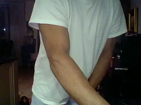 kevincumporn online show from September 19, 2025, 2:46 am