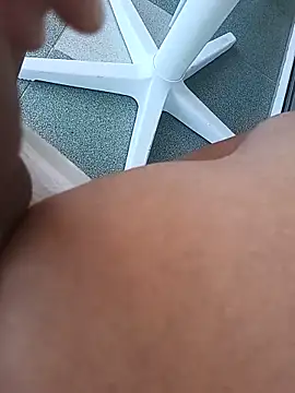 kevincumporn online show from June 21, 2026, 7:33 am