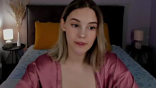 Snapshot of AngelicaKleee chatting on January 16, 2025, 8:22 am AngelicaKleee online show from January 16, 2025, 8:22 am