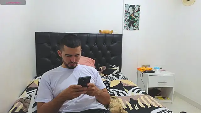 Massimoo 07 online show from April 28, 2026, 9:20 pm