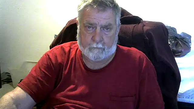 Snapshot of viejo_oso chatting on November 28, 2025, 5:15 pm viejo oso online show from November 28, 2025, 5:15 pm