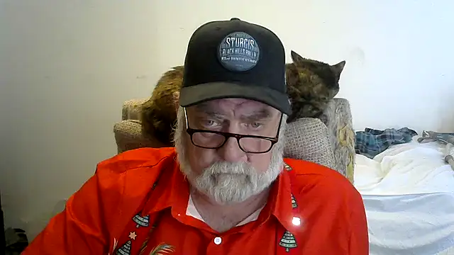 Snapshot of viejo_oso chatting on December 14, 2025, 10:36 pm viejo oso online show from December 14, 2025, 10:36 pm