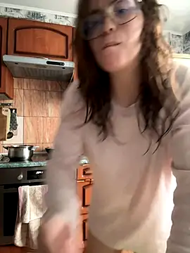 Sabrina shells online show from November 19, 2025, 8:58 am