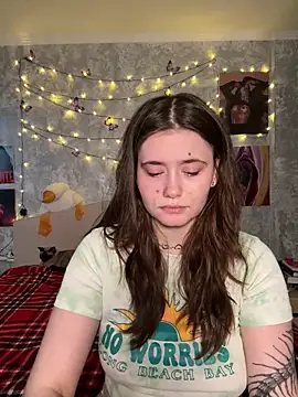 Sabrina shells online show from December 20, 2025, 1:07 pm