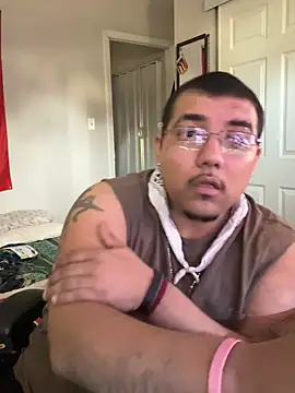 cloudy couple444 online show from February 18, 2025, 6:15 pm