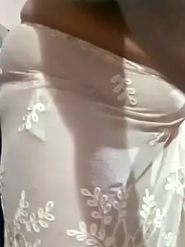 LustyBhabhi online show from February 5, 2025, 5:20 am