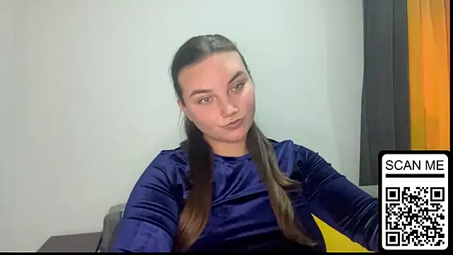 Snapshot of Dreamyblushfairy chatting on September 29, 2025, 2:22 pm Dreamyblushfairy online show from September 29, 2025, 2:22 pm