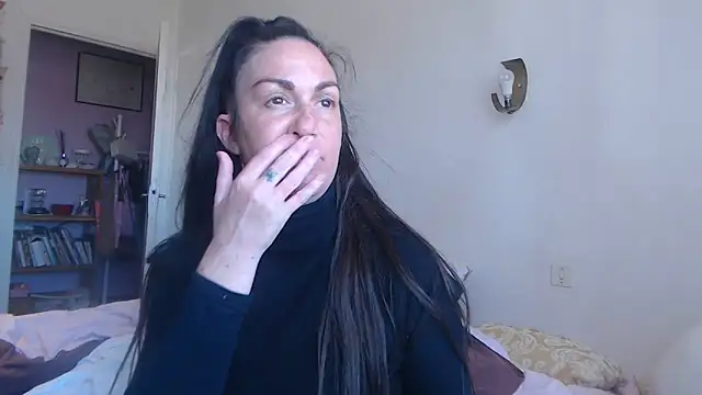 Snapshot of BELLAMORGANE1 chatting on March 19, 2025, 12:45 pm BELLAMORGANE1 online show from March 19, 2025, 12:45 pm