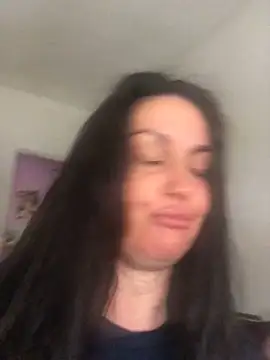 Snapshot of BELLAMORGANE1 chatting on October 3, 2025, 9:28 am BELLAMORGANE1 online show from October 3, 2025, 9:28 am