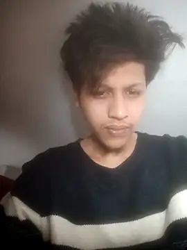 sexy boy 26 online show from December 15, 2025, 2:05 am