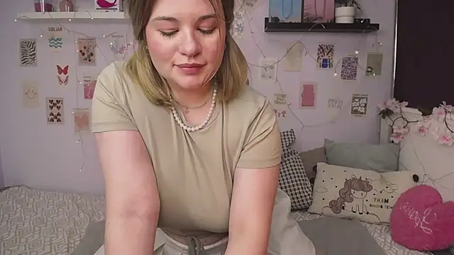 Snapshot of TessPleasure chatting on January 20, 2025, 4:12 pm TessPleasure online show from January 20, 2025, 4:12 pm