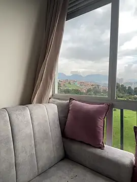 IsabellRodriguez18 online show from February 6, 2026, 9:29 pm