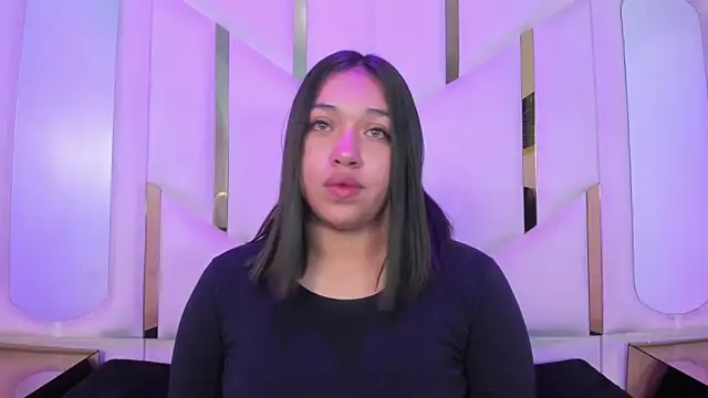 IsabellRodriguez18 online show from April 11, 2026, 4:06 am