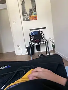 Snapshot of rominoucoquin chatting on December 26, 2024, 1:21 pm rominoucoquin online show from December 26, 2024, 1:21 pm