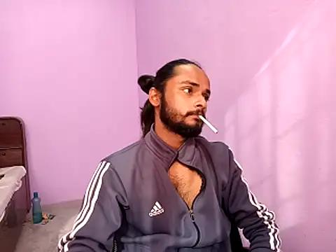 Snapshot of IamRentedBoybfriend chatting on February 6, 2026, 4:17 am IamRentedBoybfriend online show from February 6, 2026, 4:17 am