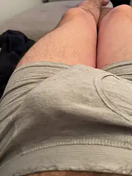 Snapshot of 22TT2295 chatting on March 7, 2025, 10:21 pm 22TT2295 online show from March 7, 2025, 10:21 pm