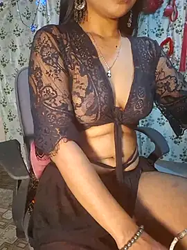 Snapshot of sexyhoney27 chatting on February 26, 2025, 4:45 pm sexyhoney27 online show from February 26, 2025, 4:45 pm