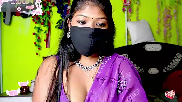 sexyhoney27 online show from February 26, 2026, 3:11 pm