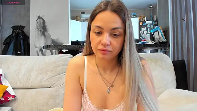 Mia   murrr online show from May 12, 2026, 2:19 am