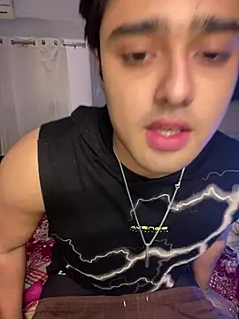 sunny49477 online show from April 1, 2026, 7:11 pm