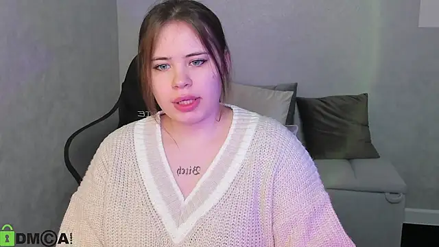 EricaElliott online show from December 3, 2025, 9:51 am