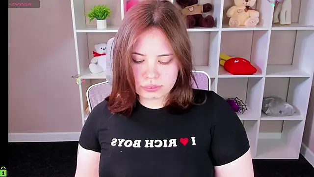 EricaElliott online show from May 3, 2026, 9:37 am