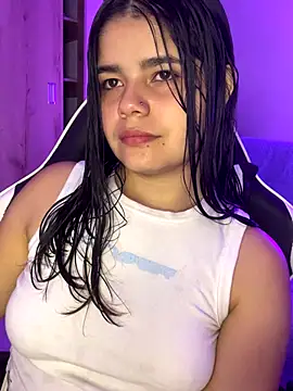 pretty angela1 online show from October 27, 2025, 5:22 am