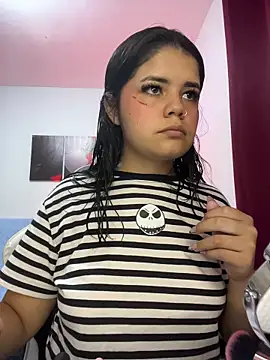 pretty angela1 online show from November 16, 2025, 10:59 pm