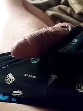 Snapshot of Daniel32hot chatting on December 25, 2024, 11:10 pm Daniel32hot online show from December 25, 2024, 11:10 pm