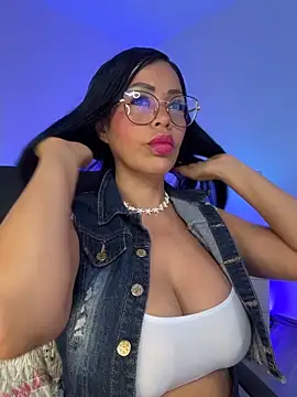 KarolRubi1 online show from March 23, 2026, 9:19 pm