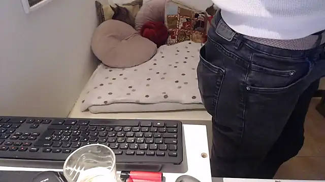 Snapshot of LasolitaAuri chatting on January 19, 2025, 11:43 pm LasolitaAuri online show from January 19, 2025, 11:43 pm