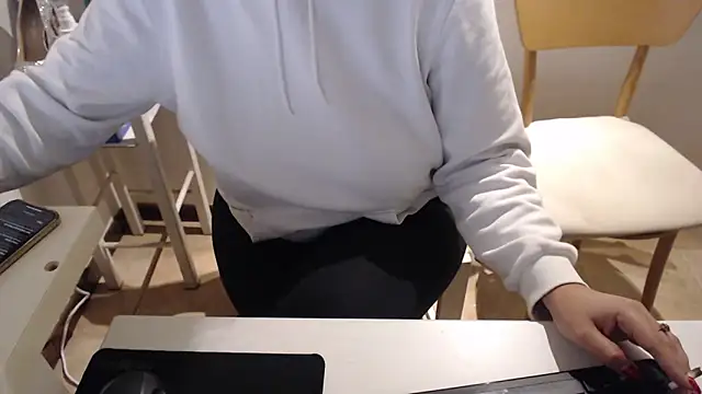 Snapshot of LasolitaAuri chatting on January 22, 2025, 9:21 pm LasolitaAuri online show from January 22, 2025, 9:21 pm