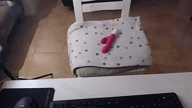 Snapshot of LasolitaAuri chatting on February 1, 2025, 5:58 pm LasolitaAuri online show from February 1, 2025, 5:58 pm