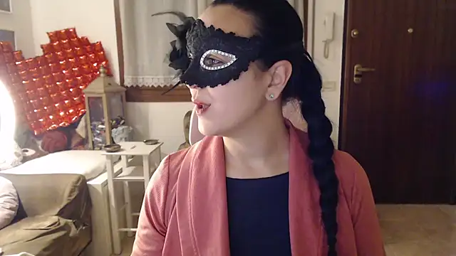 Snapshot of LasolitaAuri chatting on February 21, 2025, 12:49 am LasolitaAuri online show from February 21, 2025, 12:49 am