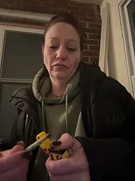 AlessasRoom online show from February 3, 2026, 8:41 am