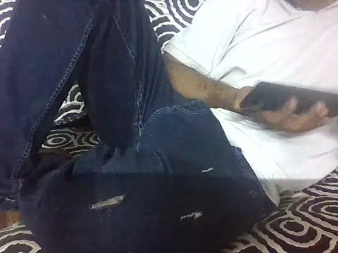 Snapshot of indihotguy chatting on June 21, 2026, 2:41 pm indihotguy online show from June 21, 2026, 2:41 pm