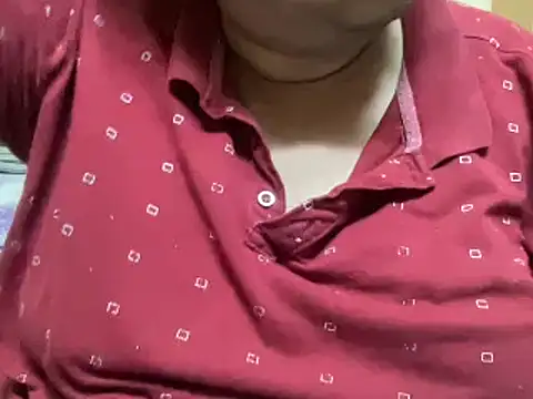 FatIndianBoy online show from December 31, 2024, 4:04 pm