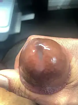 MrLatinKing online show from January 18, 2025, 3:05 pm