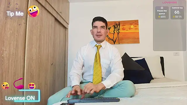 Andrewstelle coleman online show from November 23, 2025, 2:11 am