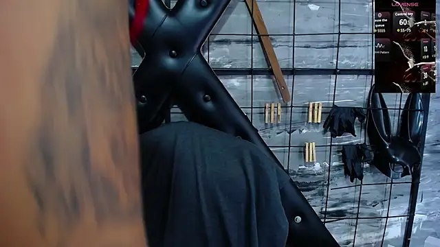 Snapshot of Alana_Roth chatting on November 12, 2025, 7:13 pm Alana Roth online show from November 12, 2025, 7:13 pm