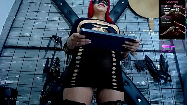 Snapshot of Alana_Roth chatting on November 14, 2025, 7:12 pm Alana Roth online show from November 14, 2025, 7:12 pm