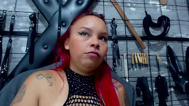 Snapshot of Alana_Roth chatting on February 4, 2026, 7:31 pm Alana Roth online show from February 4, 2026, 7:31 pm