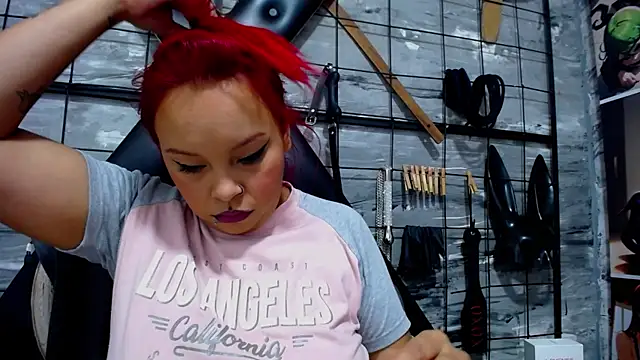 Snapshot of Alana_Roth chatting on February 14, 2026, 4:48 pm Alana Roth online show from February 14, 2026, 4:48 pm